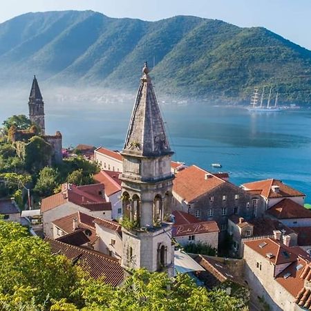 Alisa Sea View Apartment Prcanj Kotor Ngoại thất bức ảnh