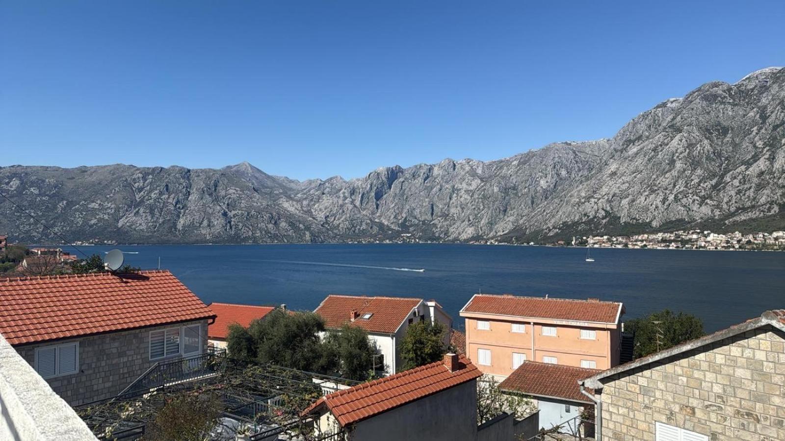 Alisa Sea View Apartment Prcanj Kotor Ngoại thất bức ảnh