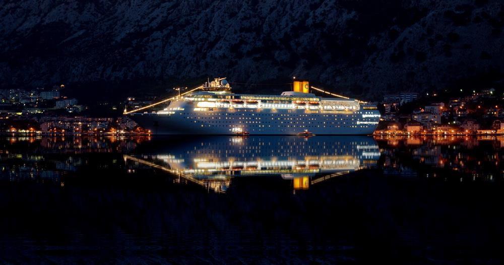 Alisa Sea View Apartment Prcanj Kotor Ngoại thất bức ảnh